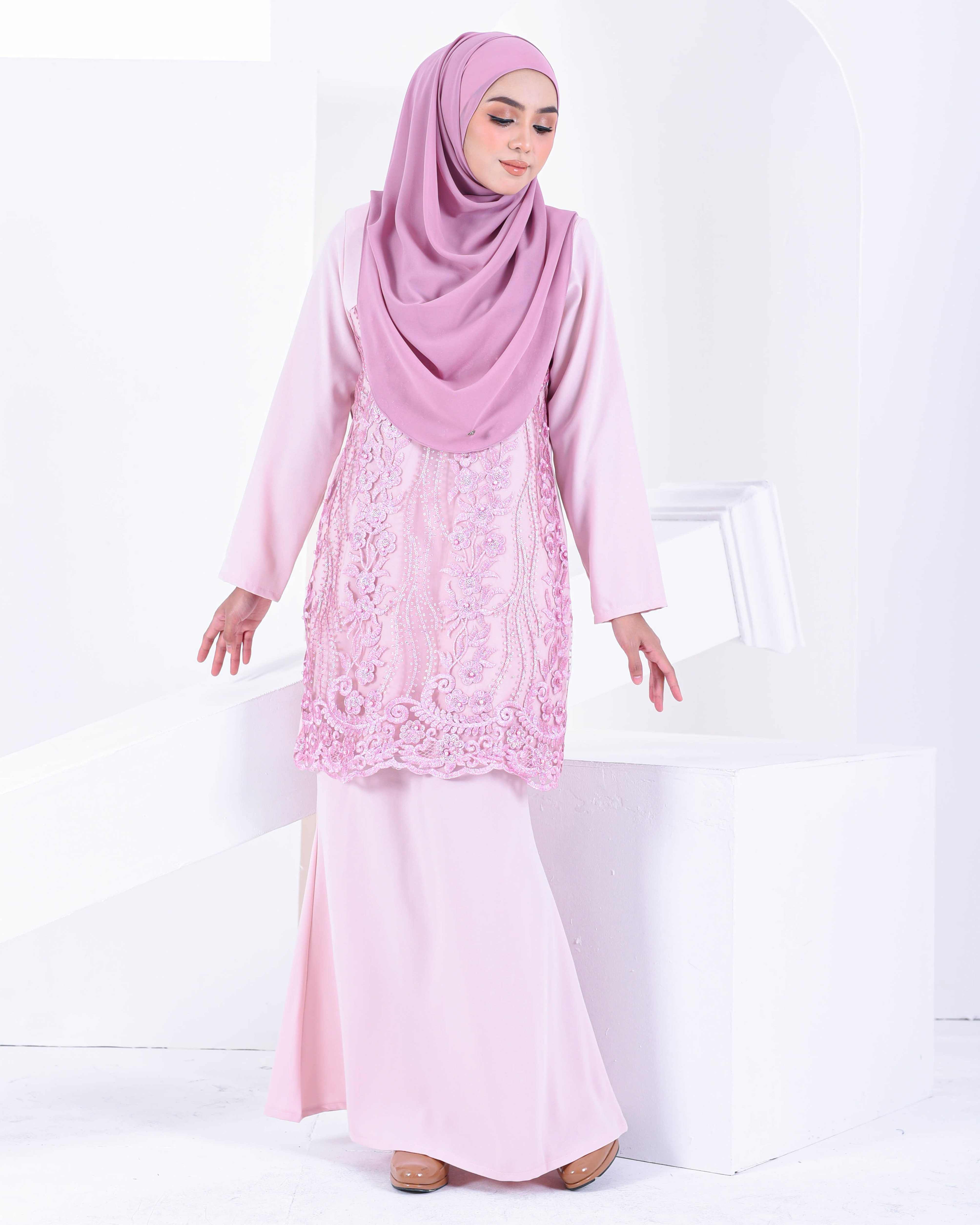 Baju Kurung Lace Dayra - Crepe Pink