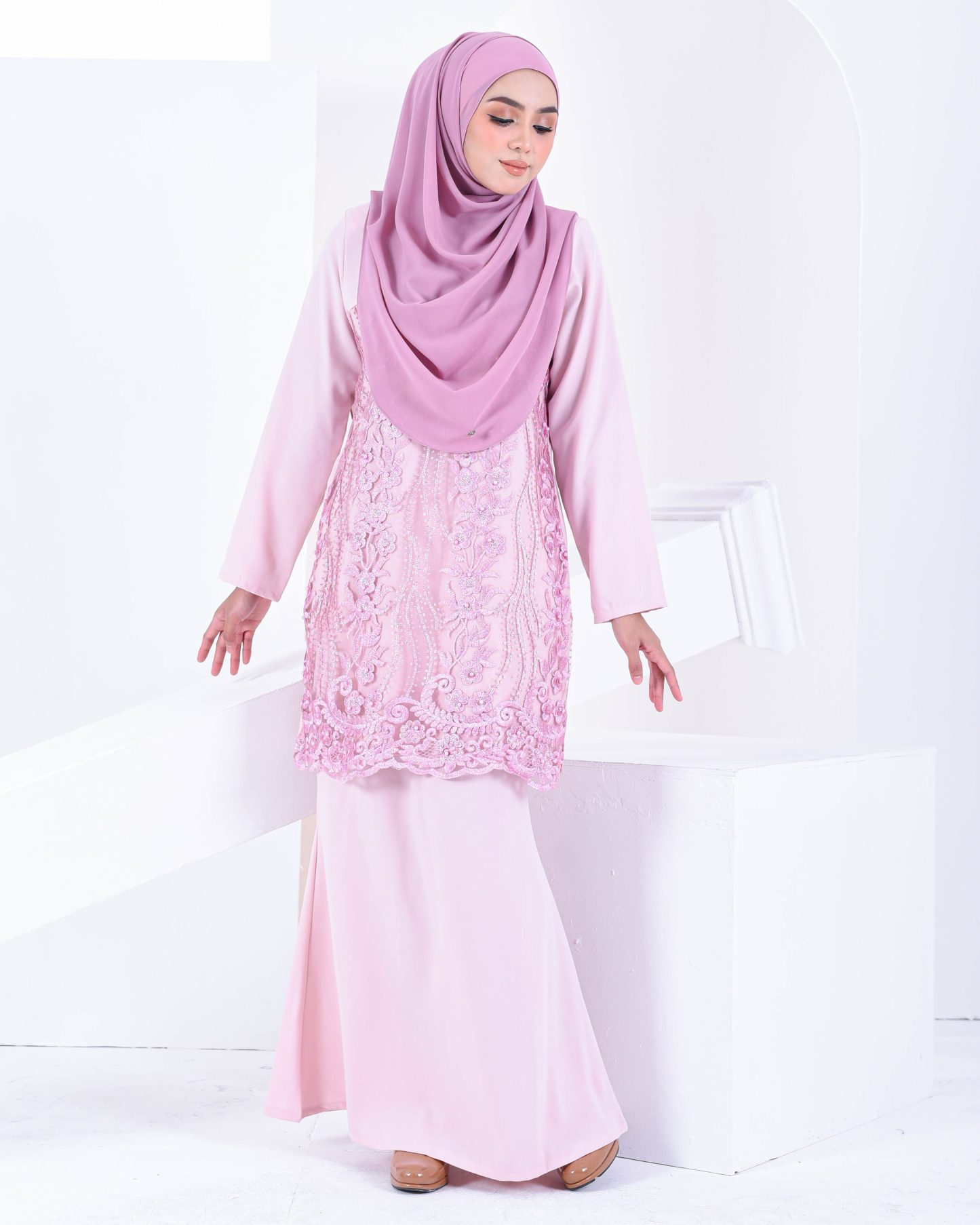 Baju Kurung Lace Dayra - Crepe Pink