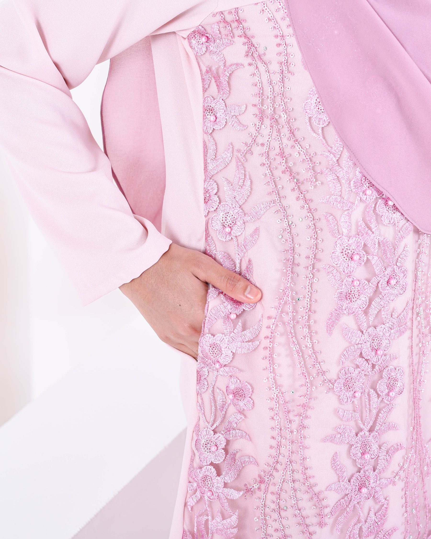 Baju Kurung Lace Dayra - Crepe Pink