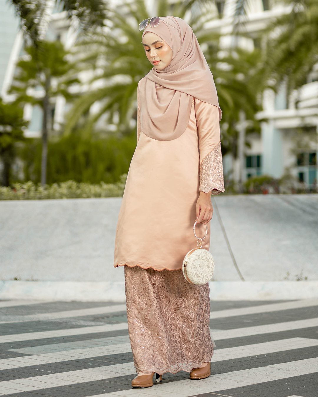 Baju Kurung Lace Embroidery Ruzana - Pecan Nude