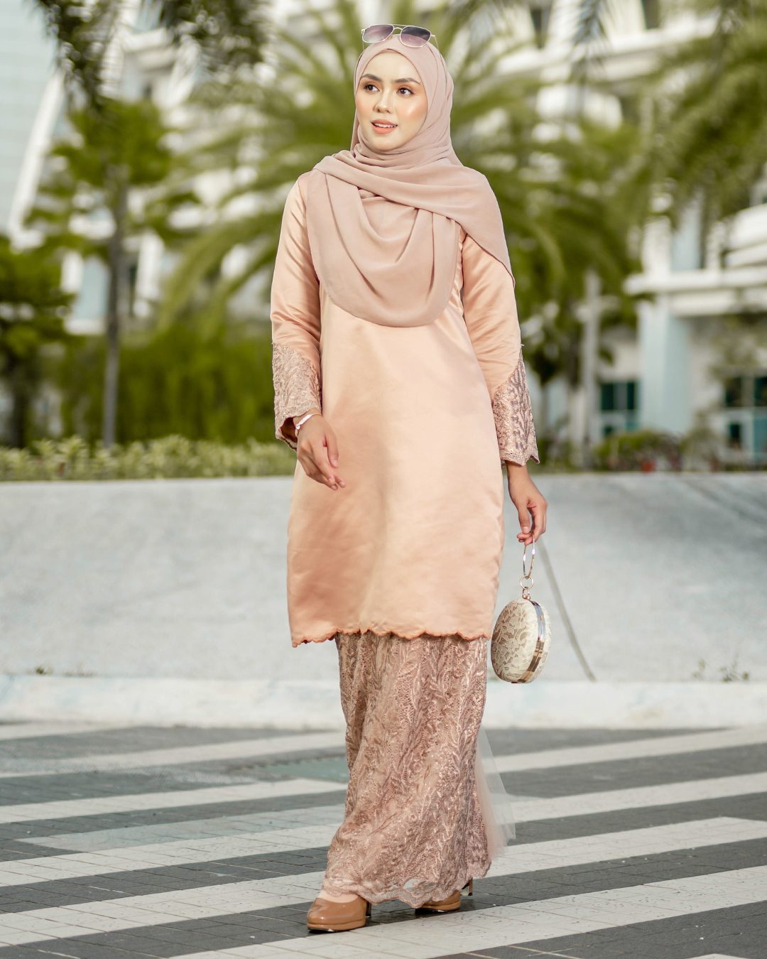 Baju Kurung Lace Embroidery Ruzana - Pecan Nude