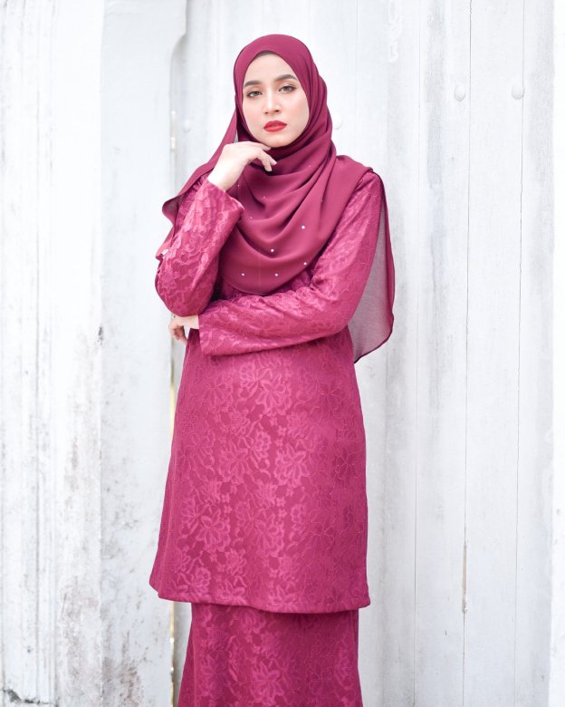 Baju Kurung Lace Gywa - Madamme Red
