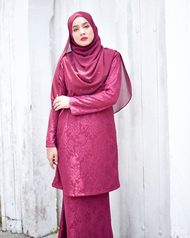 Baju Kurung Lace Gywa - Madamme Red