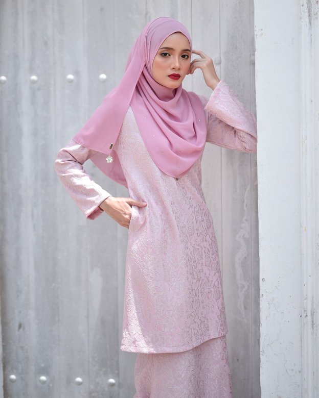 Baju Kurung Lace Gywa - Romantic Pink