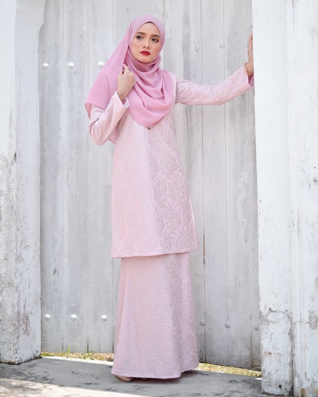 Baju Kurung Lace Gywa - Romantic Pink