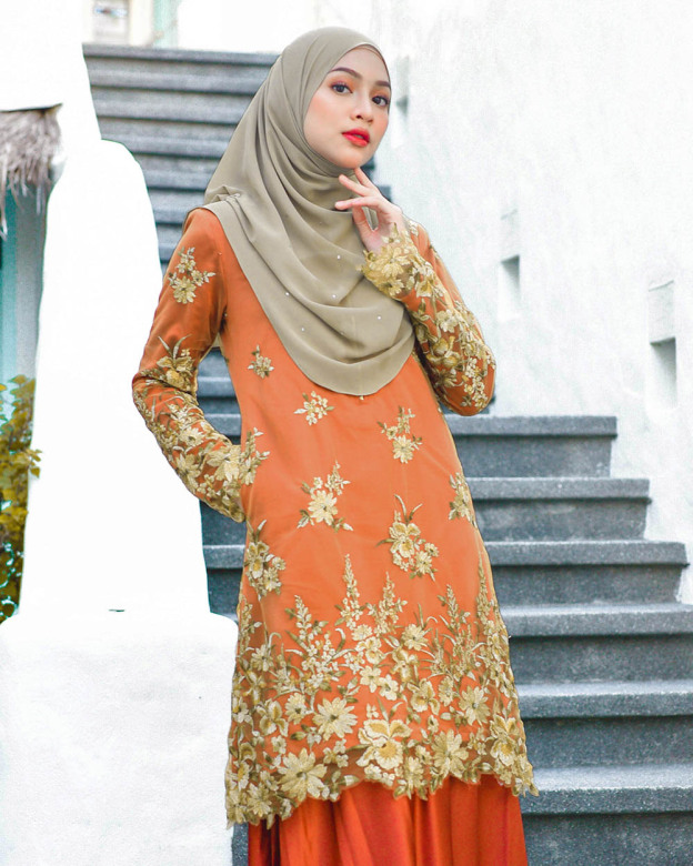 Baju Kurung Lace Latifah - Burnt Orange