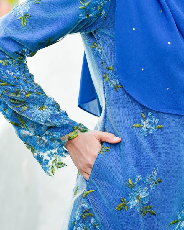 Baju Kurung Lace Latifah - Marine Blue