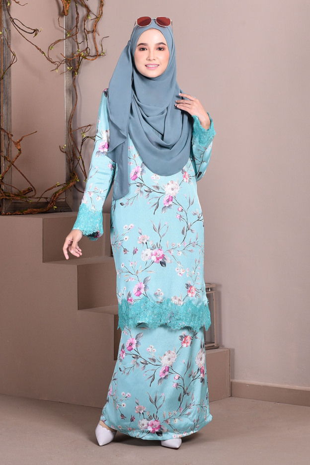 Baju Kurung Lace Madame Sara - Crystal Aqua