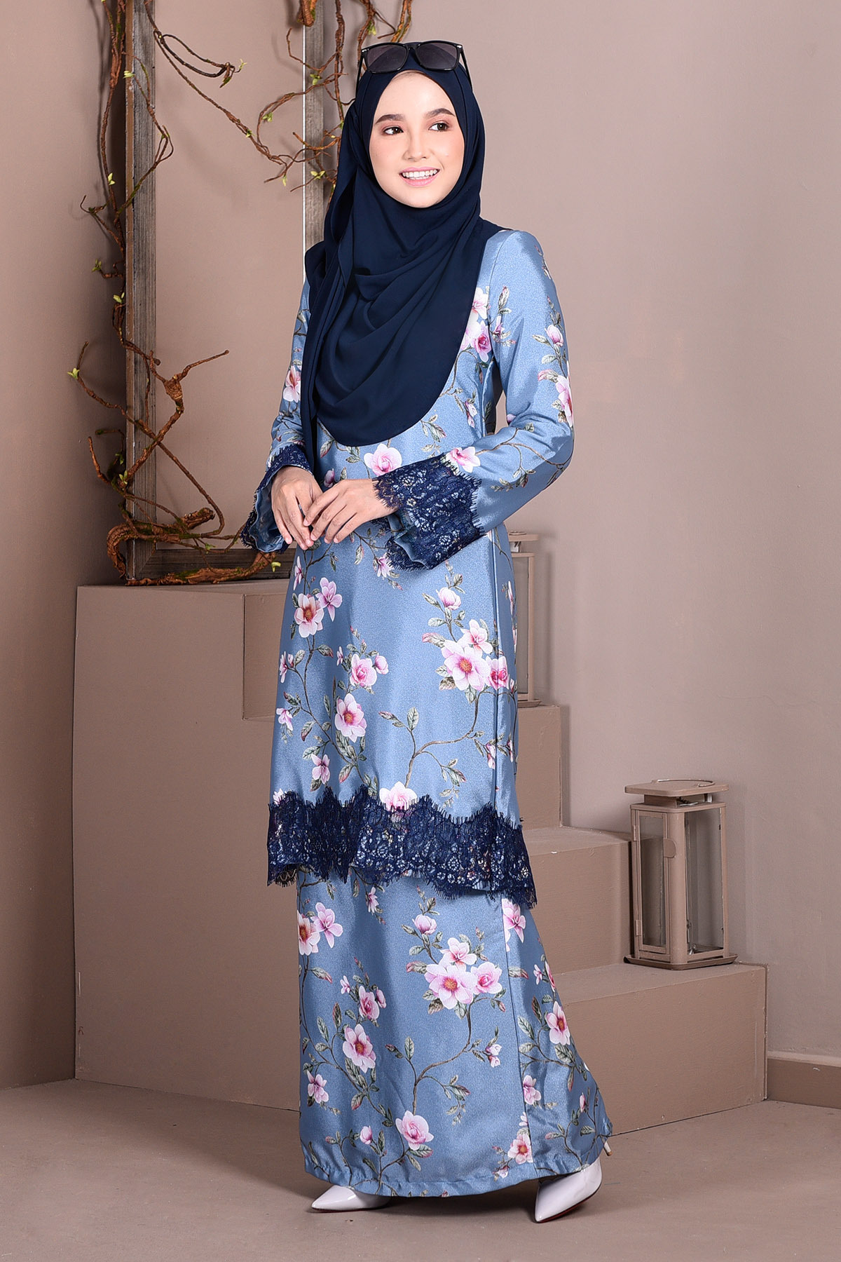 Baju Kurung Lace Madame Sara - Ice Blue