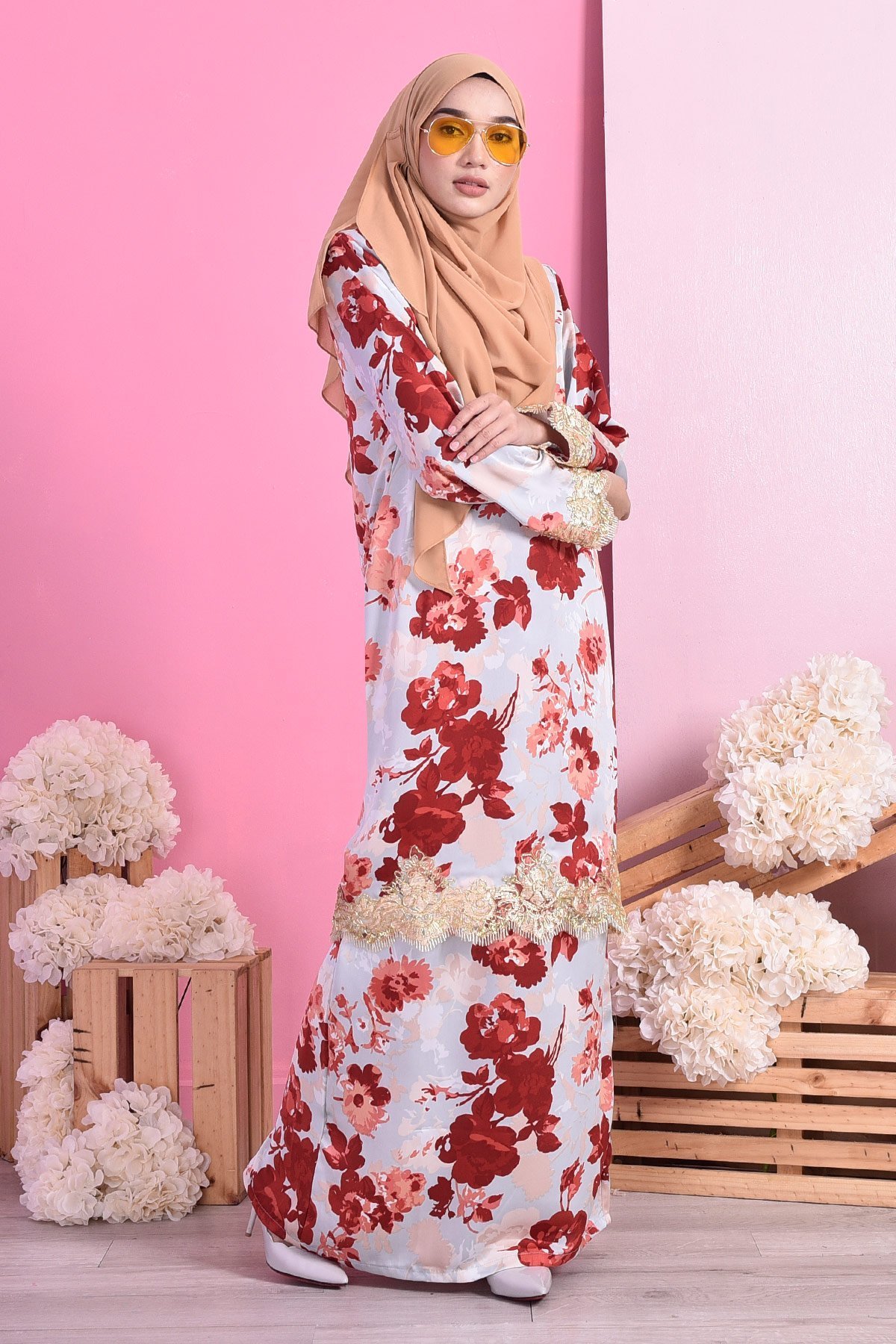 Baju Kurung Lace Mariam - Floral Tangerine