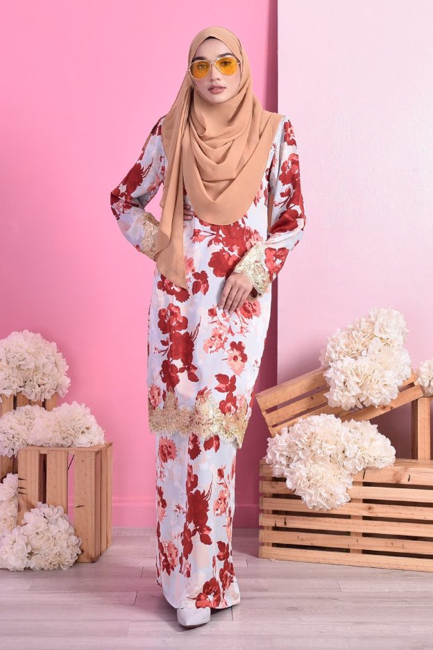Baju Kurung Lace Mariam - Floral Tangerine