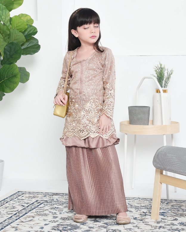 Baju Kurung Lace Pleated Ruffle Adra Kids - Rosewood Brown
