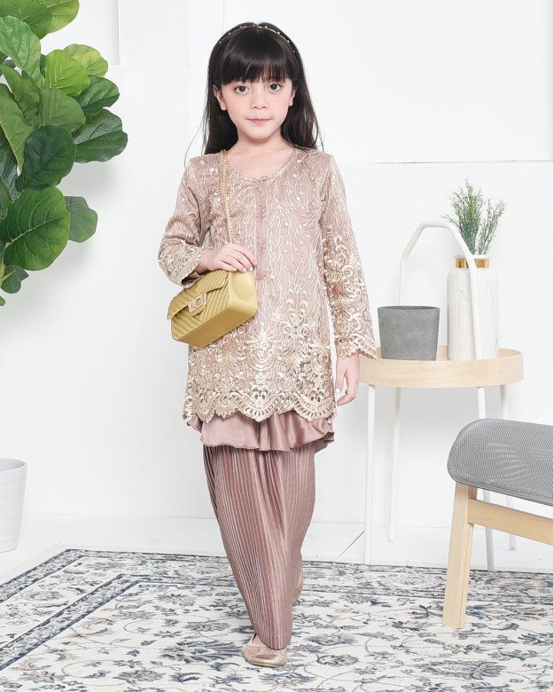 Baju Kurung Lace Pleated Ruffle Adra Kids - Rosewood Brown
