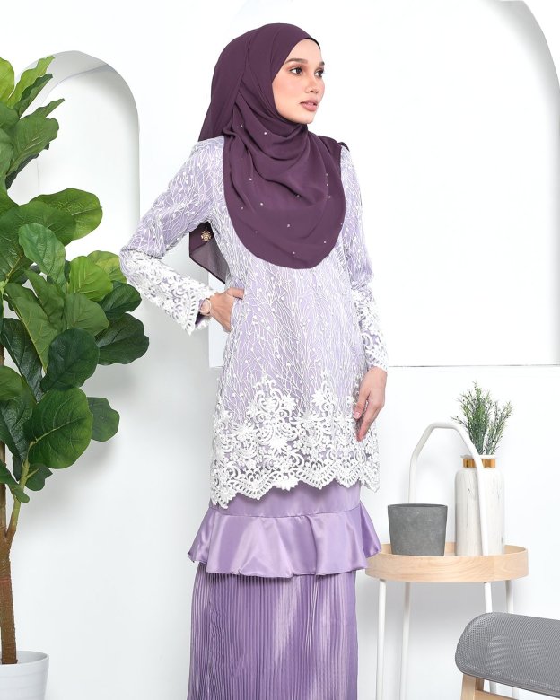 Baju Kurung Lace Pleated Ruffle Adra - Mauve Purple