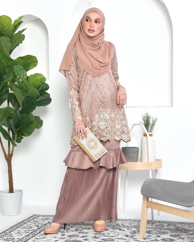 Baju Kurung Lace Pleated Ruffle Adra - Rosewood Brown