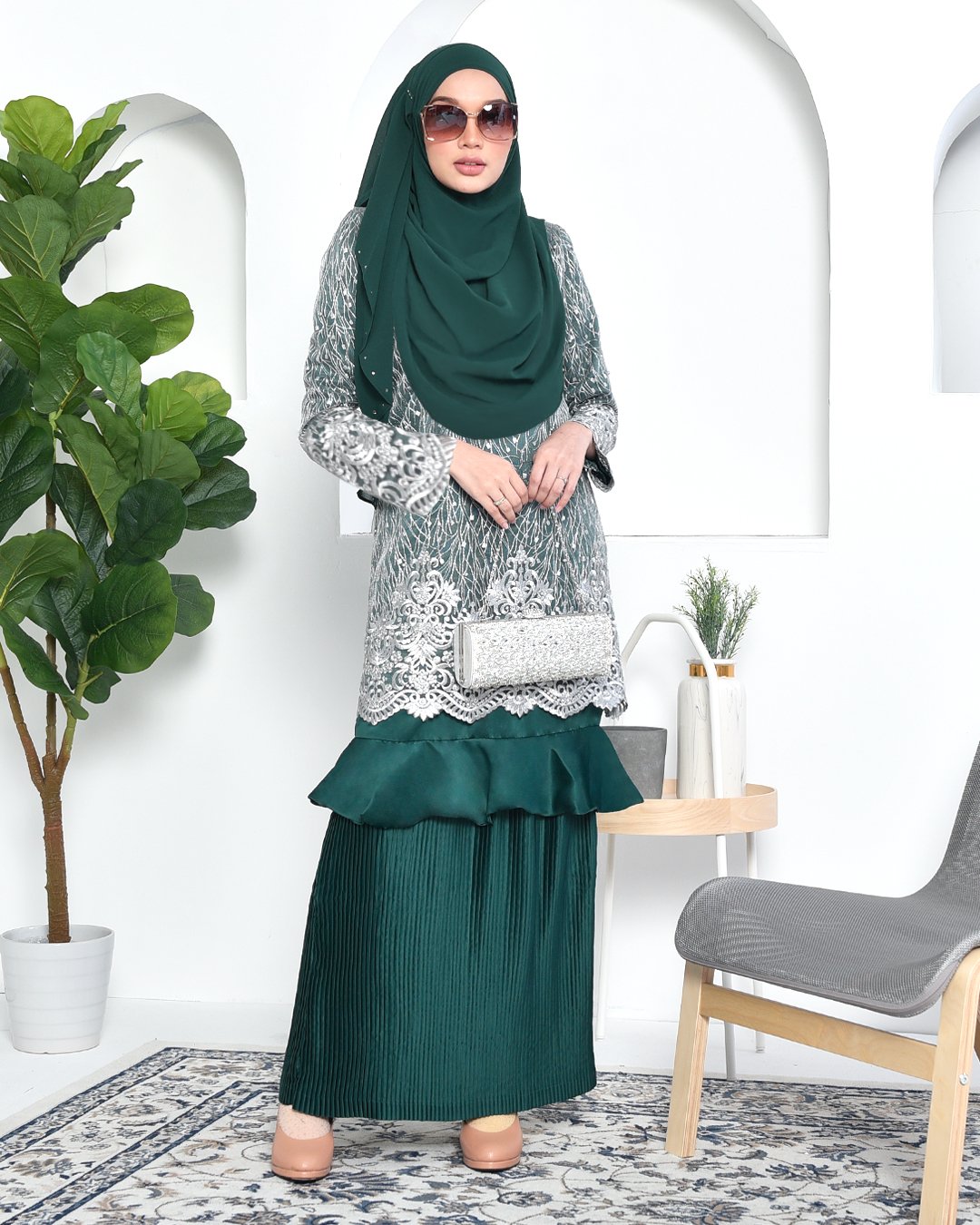 Baju Kurung Lace Pleated Ruffle Adra - Zamrud Green
