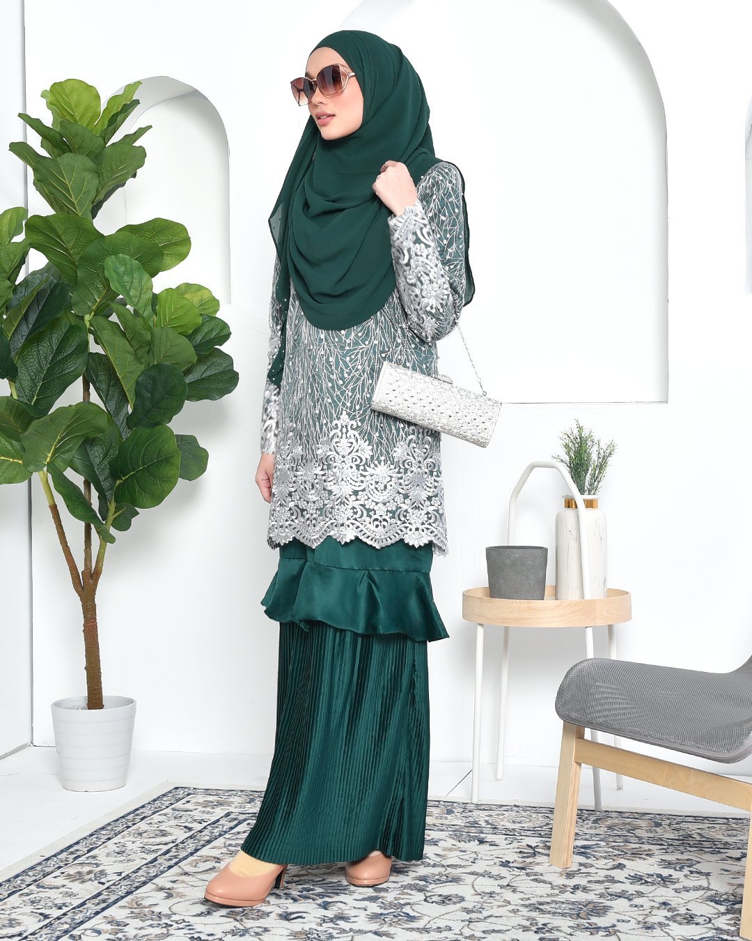 Baju Kurung Lace Pleated Ruffle Adra - Zamrud Green