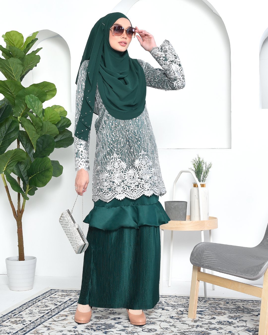 Baju Kurung Lace Pleated Ruffle Adra - Zamrud Green