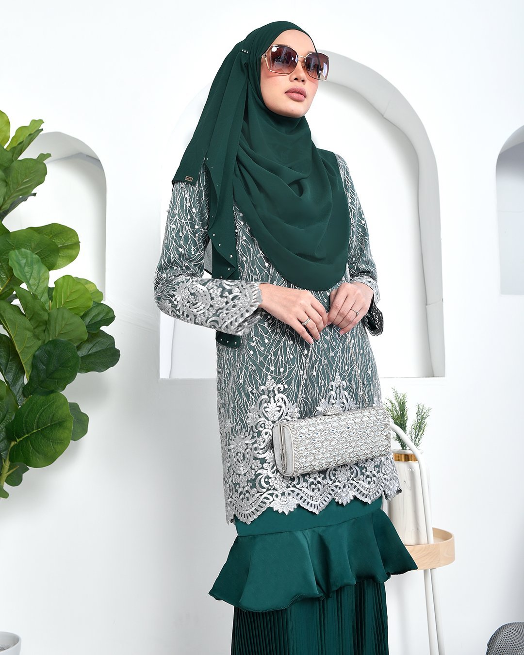 Baju Kurung Lace Pleated Ruffle Adra - Zamrud Green