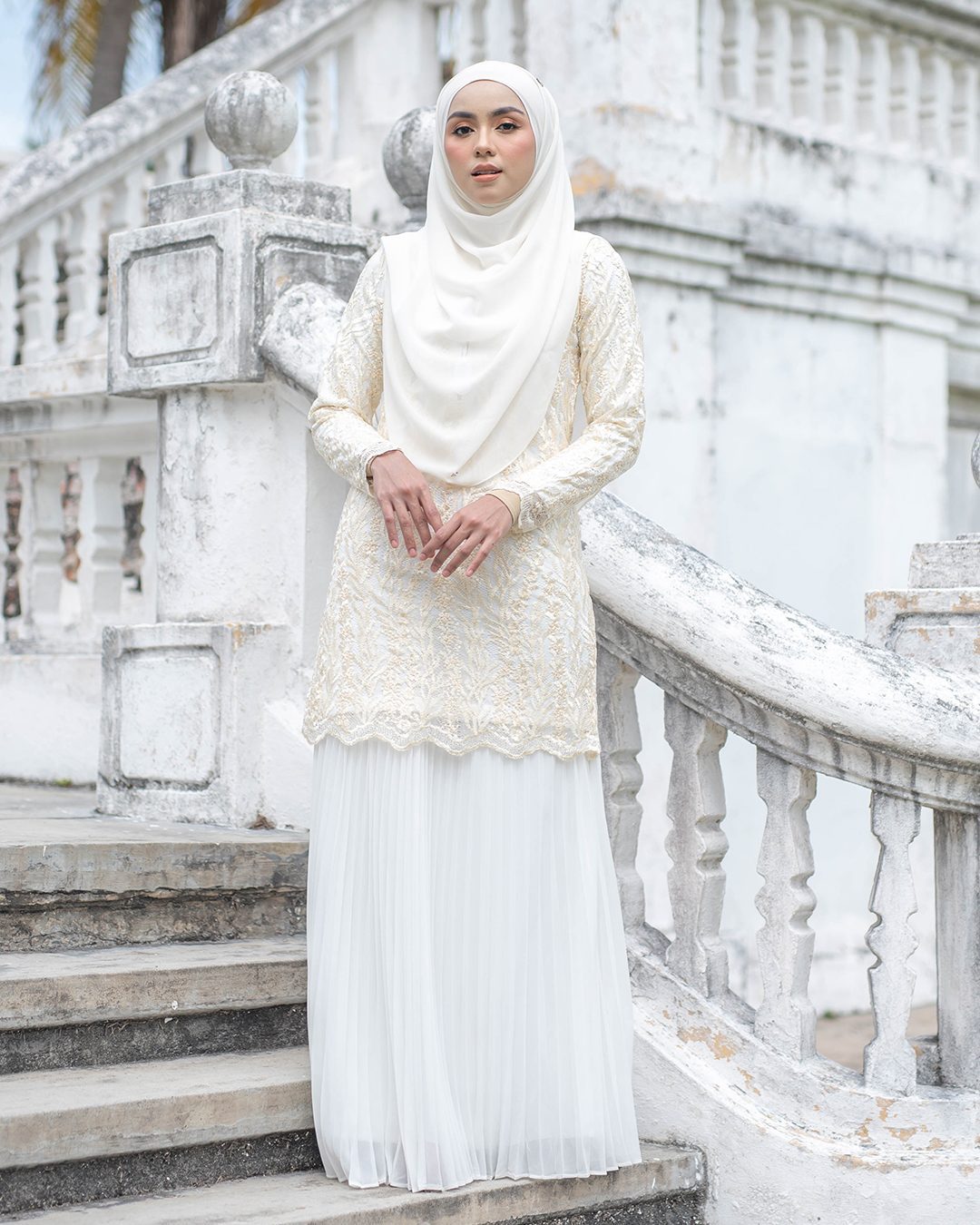 Baju Kurung Lace Pleated Rasiah - Pearl White