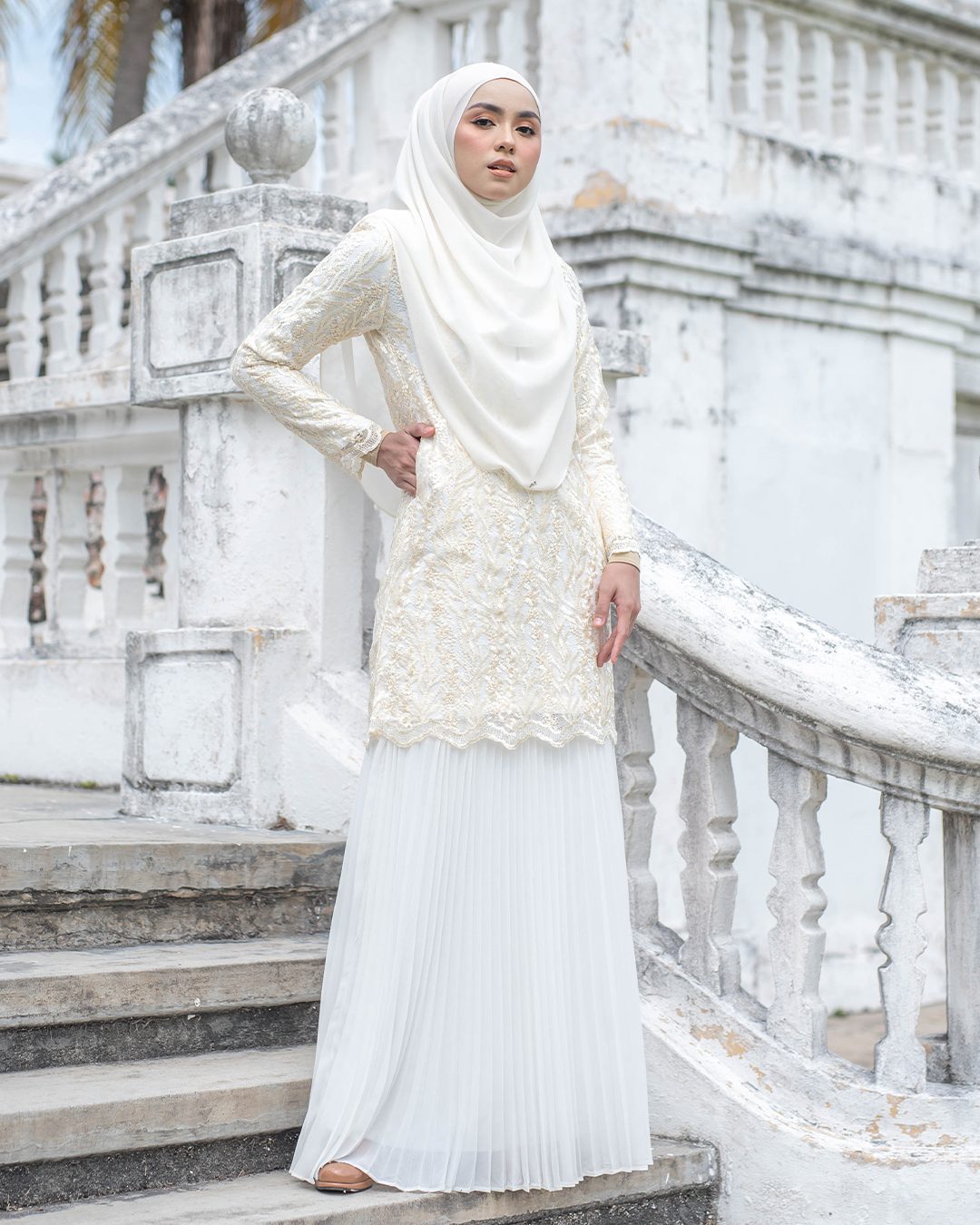Baju Kurung Lace Pleated Rasiah - Pearl White