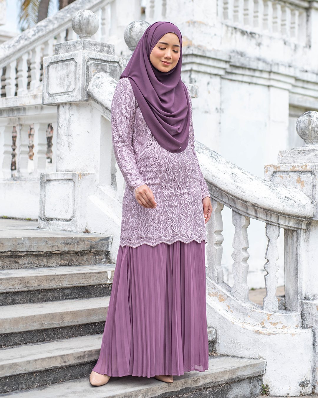 Baju Kurung Lace Pleated Rasiah - Plum Purple