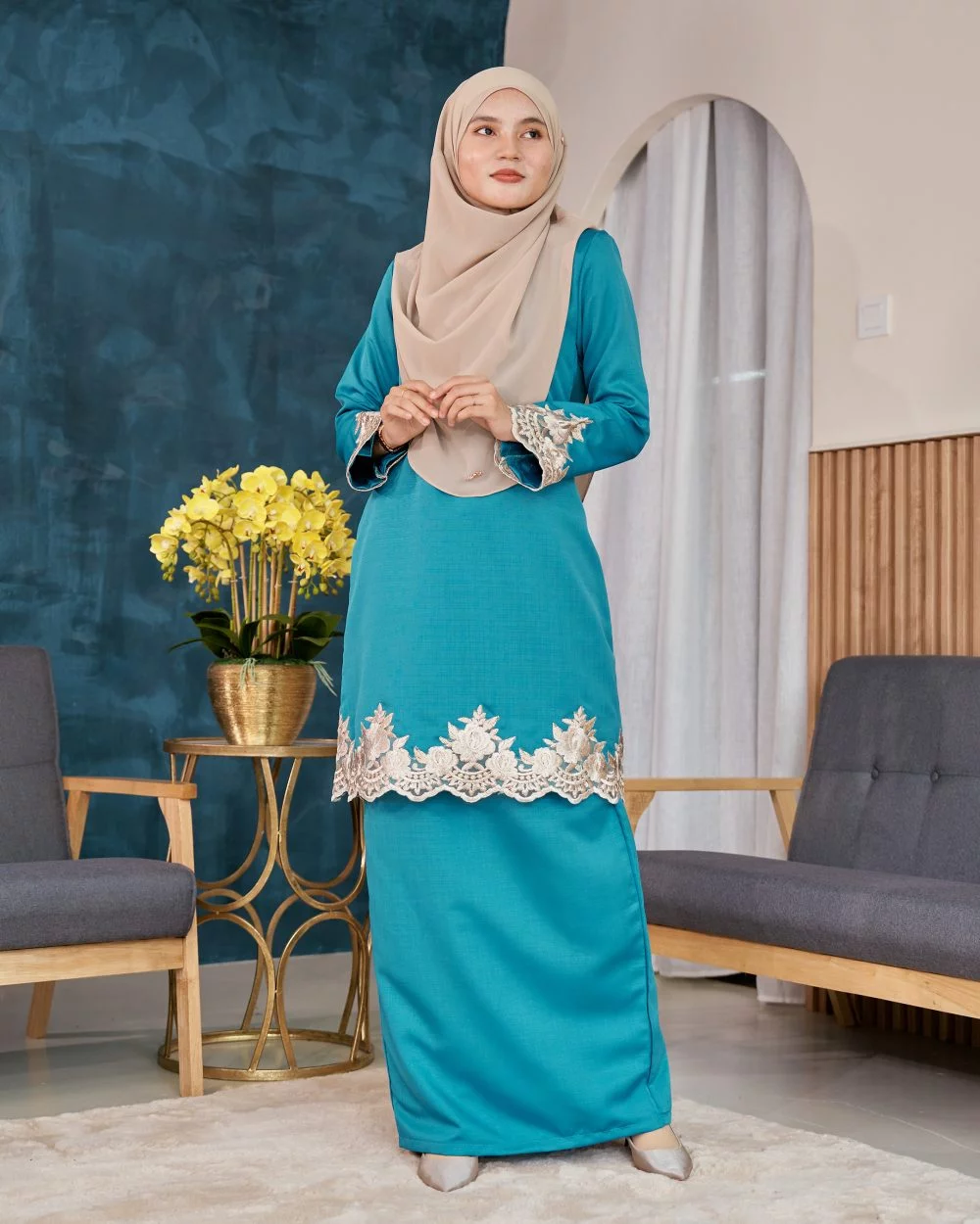 Baju Kurung Lace Safaira