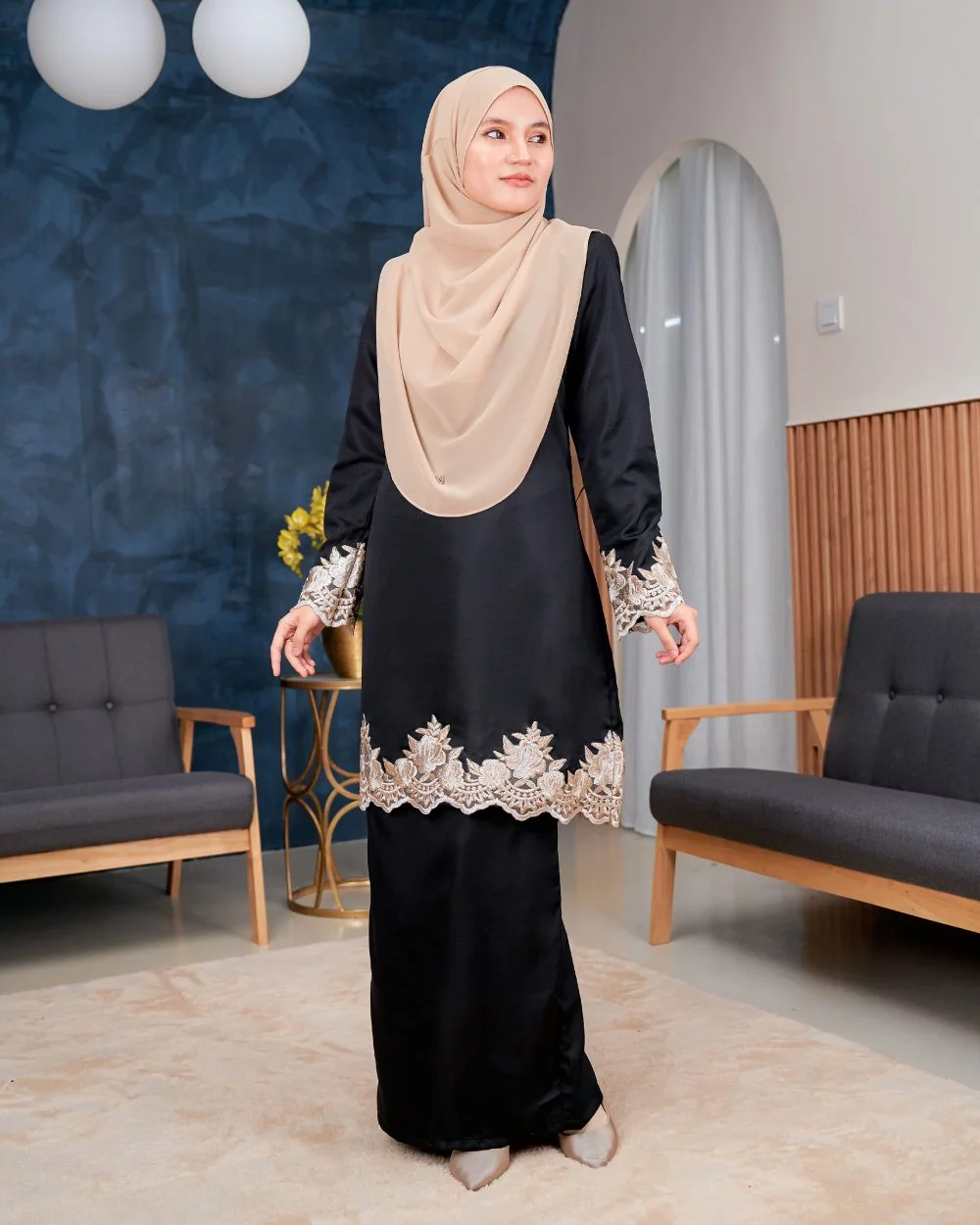 Baju Kurung Lace Safaira