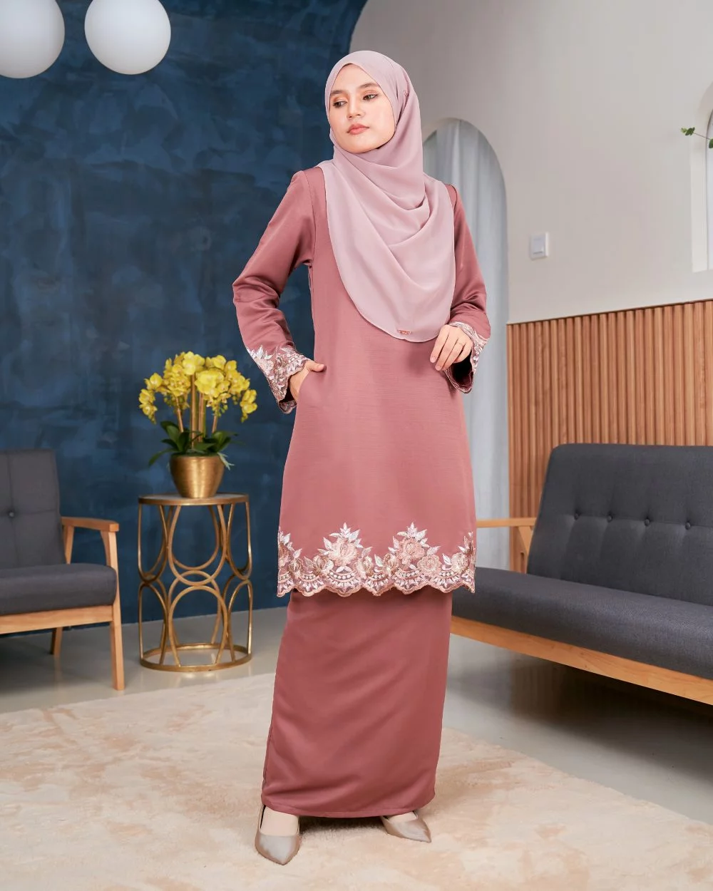 Baju Kurung Lace Safaira