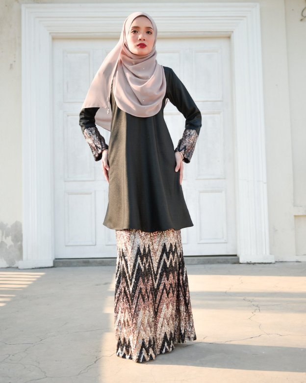 Baju Kurung Lace Sequin Aqira - Black