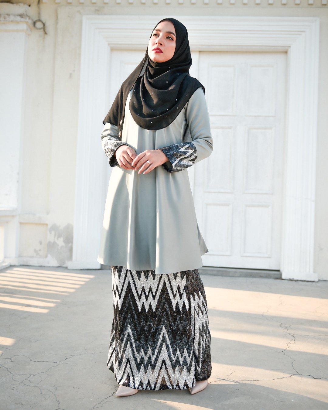 Baju Kurung Lace Sequin Aqira - Grey