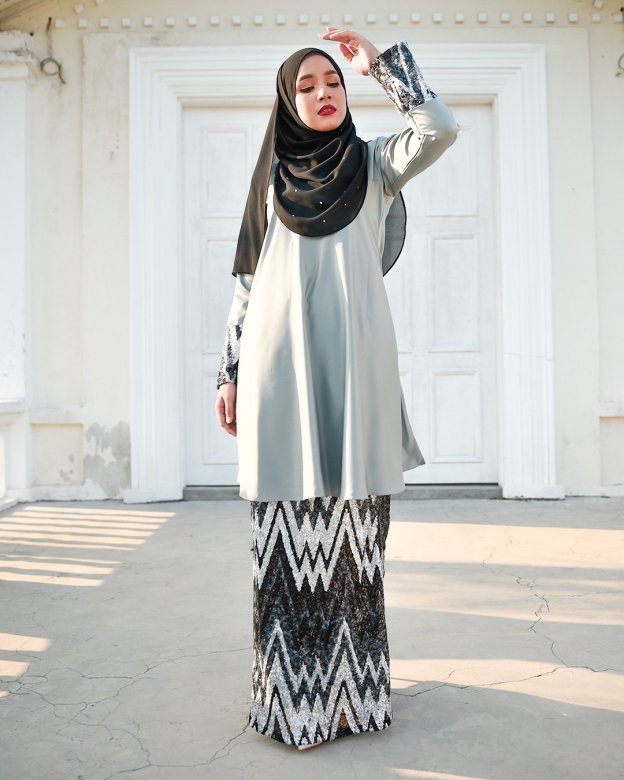 Baju Kurung Lace Sequin Aqira - Grey