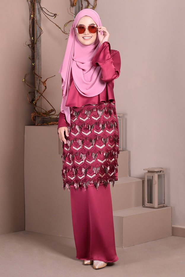 Baju Kurung Lace Sequin Jayne - Merlin Maroon