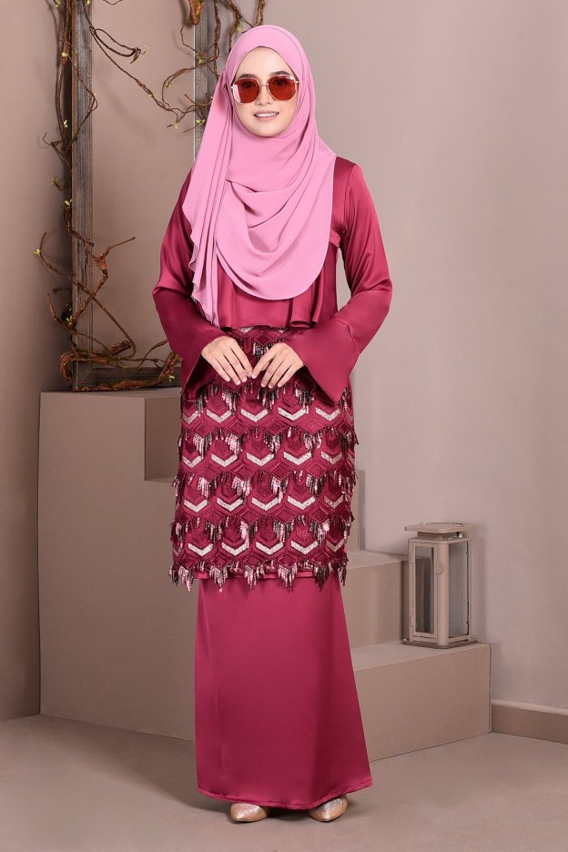 Baju Kurung Lace Sequin Jayne - Merlin Maroon
