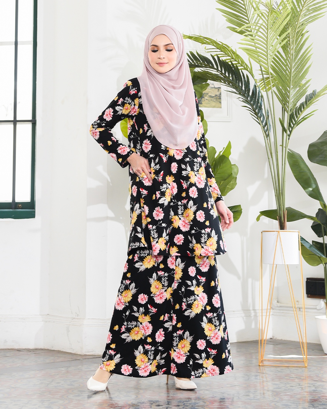Kurung Lara - Aster Black