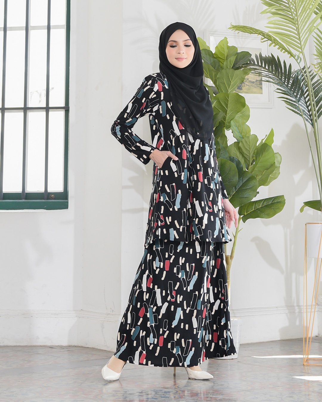 Kurung Lara – Chick Black