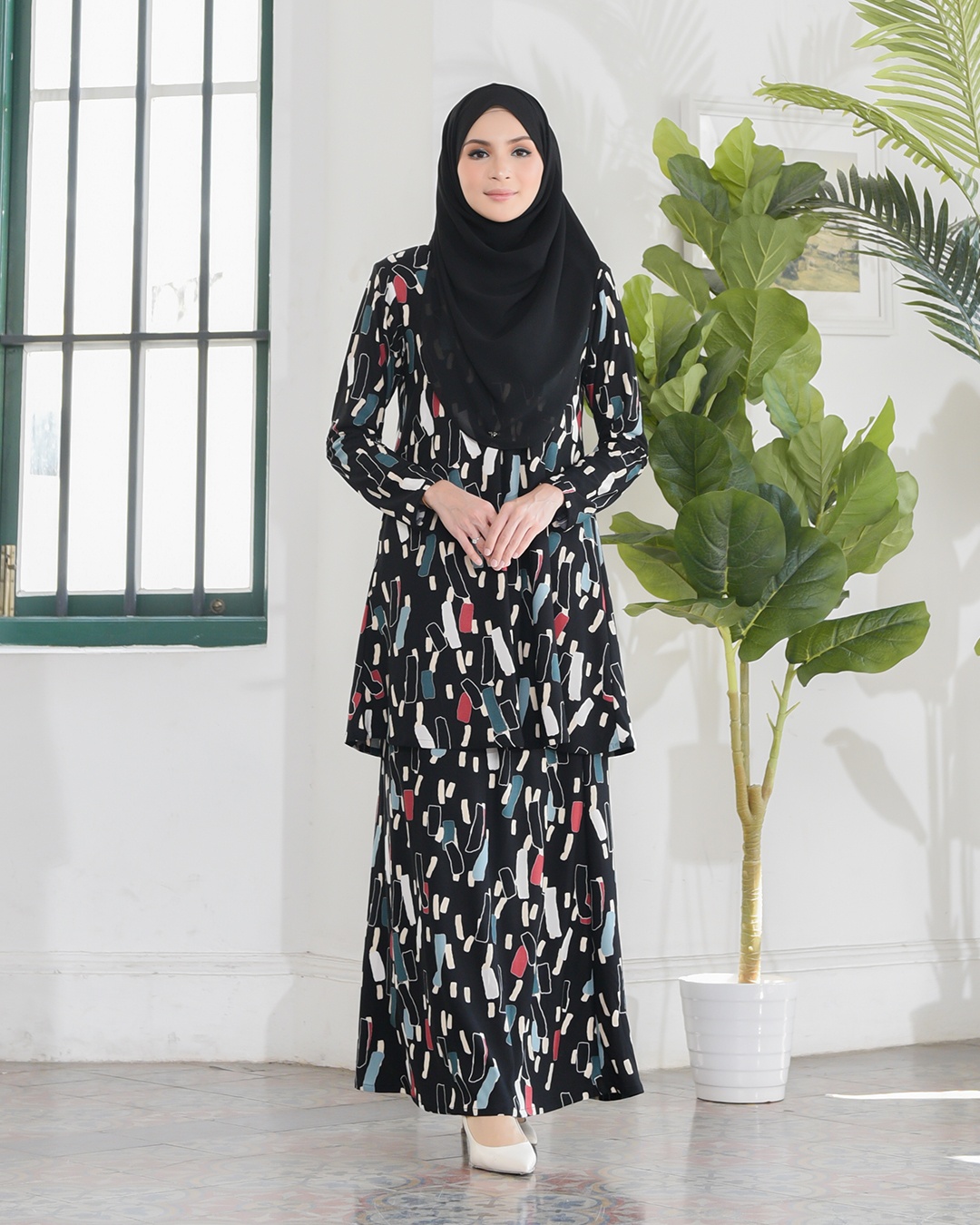 Kurung Lara – Chick Black