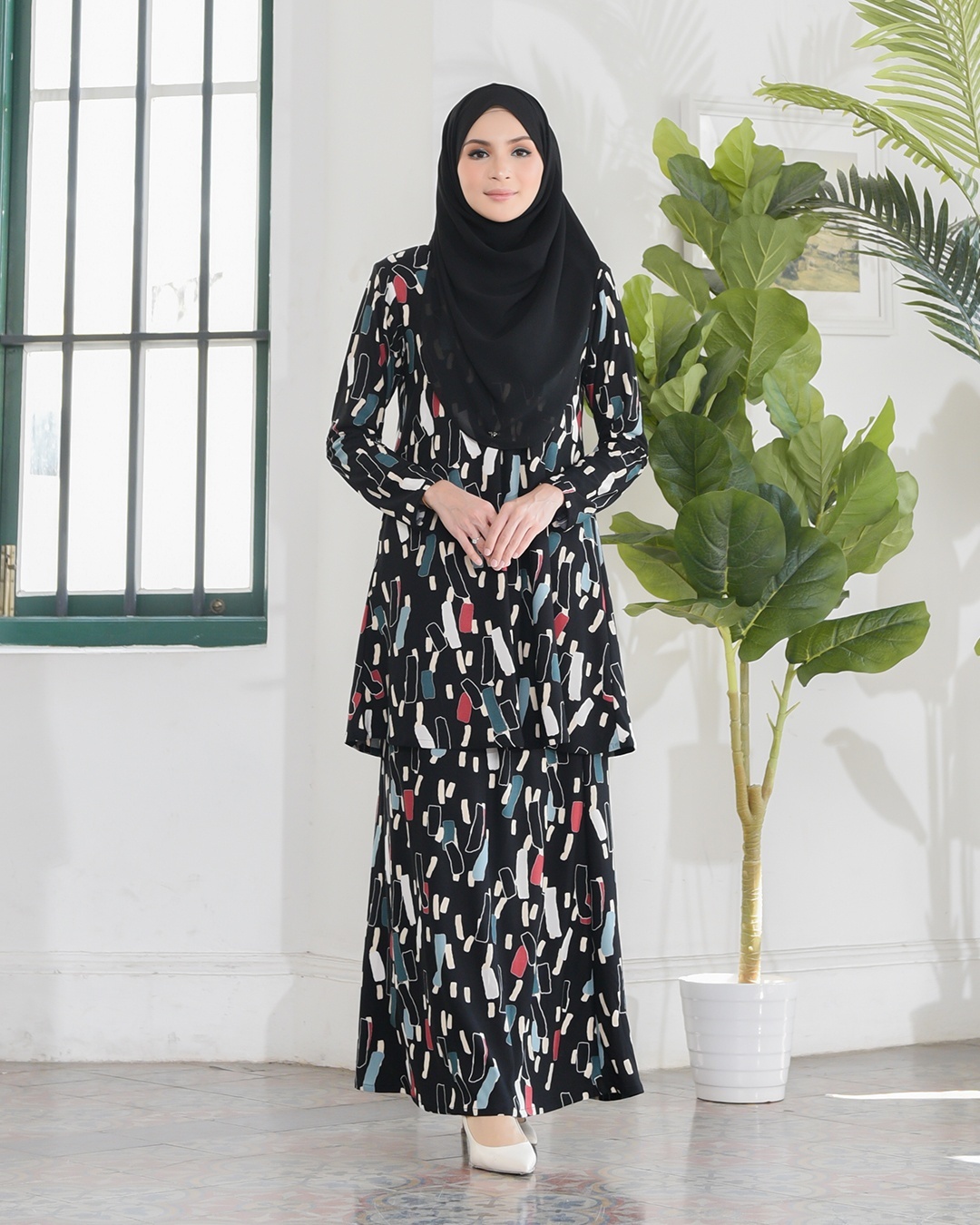 Kurung Lara – Chick Black