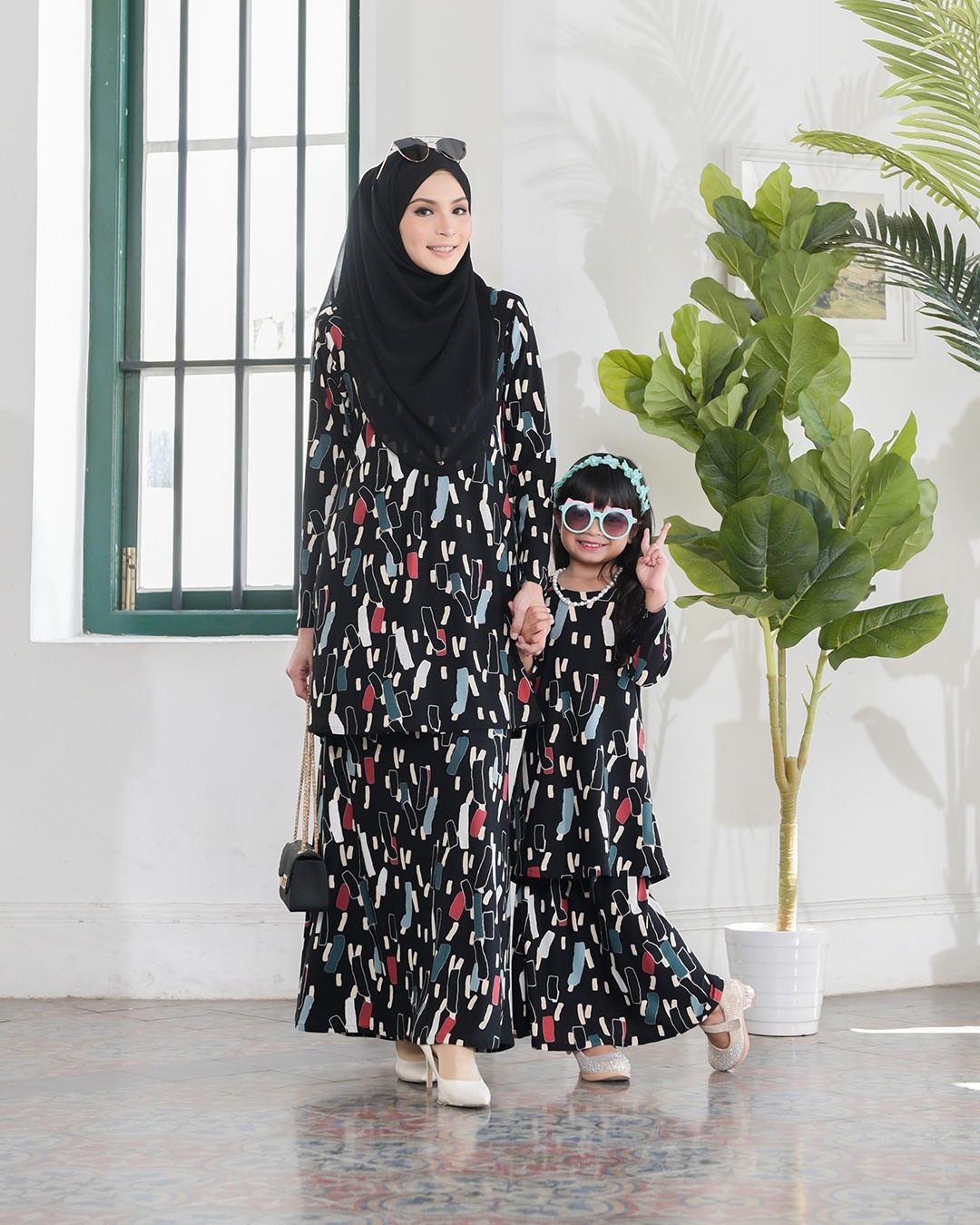 Kurung Lara – Chick Black