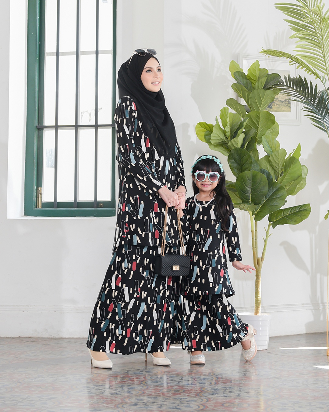 Kurung Lara – Chick Black