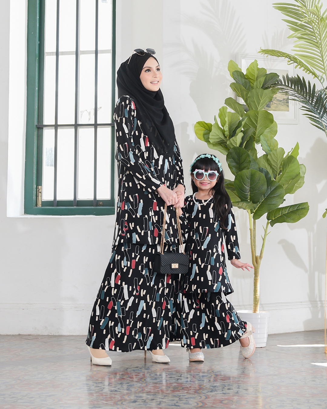 Kurung Lara – Chick Black
