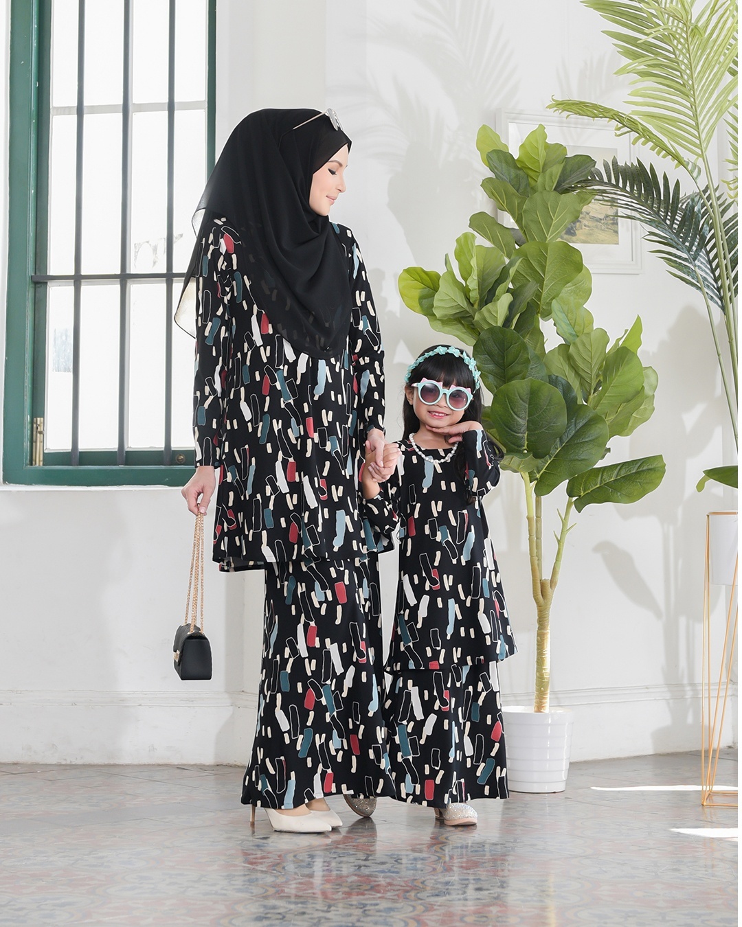 Kurung Lara – Chick Black