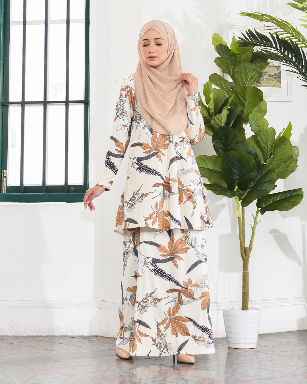Kurung Lara – Cream Brown