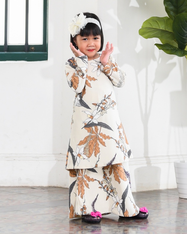 Kurung Lara Kids – Cream Brown