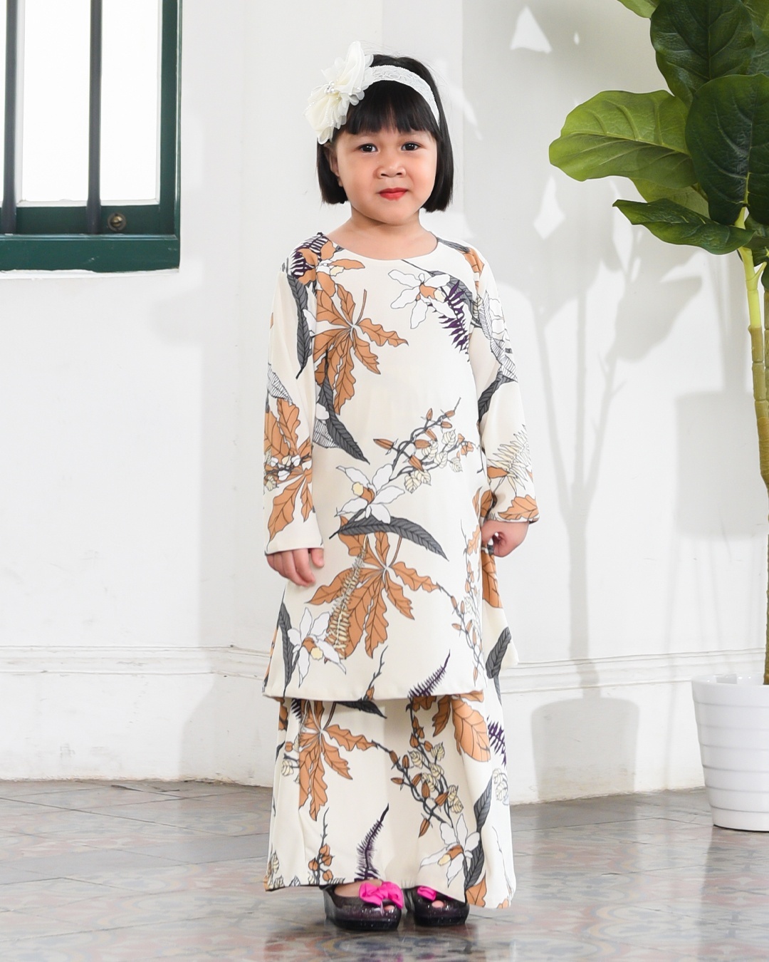 Kurung Lara Kids – Cream Brown
