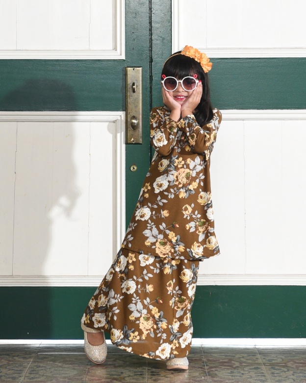 Kurung Lara Kids – Peony Brown