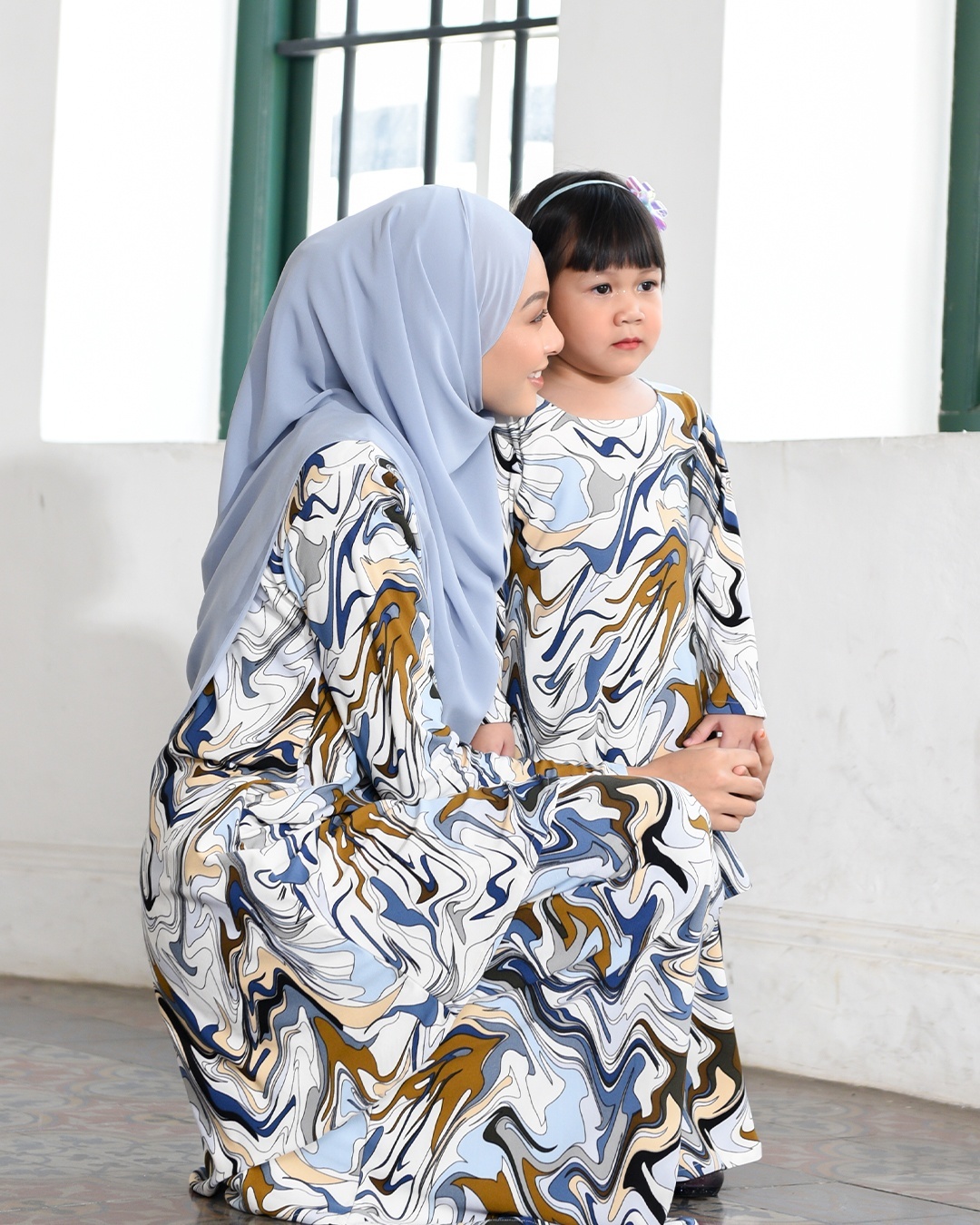 Kurung Lara Kids – Marble Blue