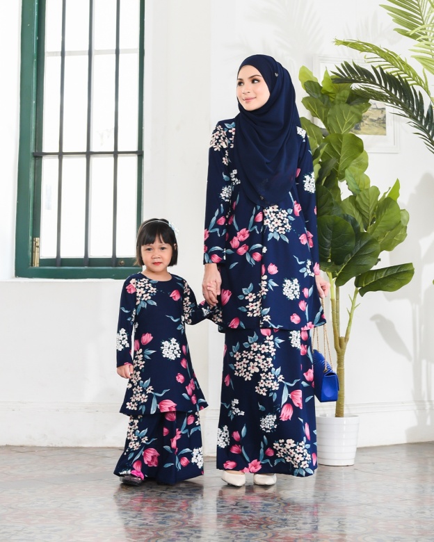 Kurung Lara - Midnight Blue
