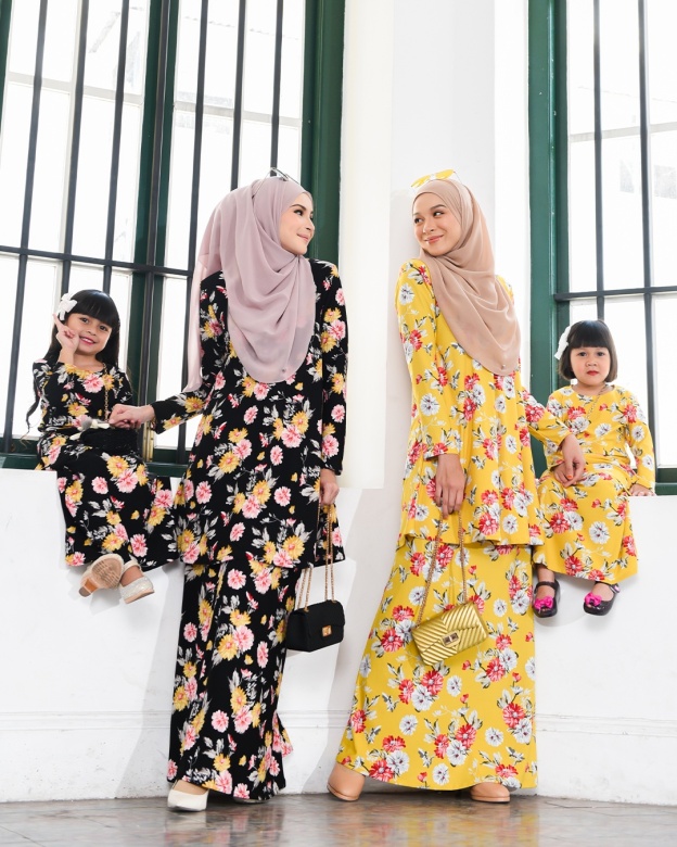 Kurung Lara - Aster Black