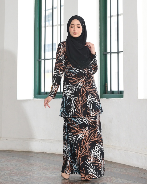 Kurung Lara – Muscari Black